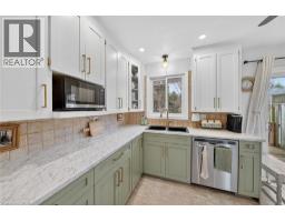 390 ARGYLE Street - 11