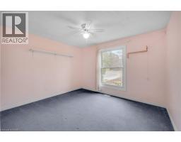 4 LYNDHURST Avenue - 12