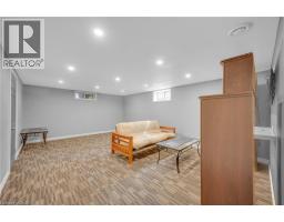 4 LYNDHURST Avenue - 15