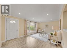 4 LYNDHURST Avenue - 2