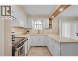 4 LYNDHURST Avenue - 6