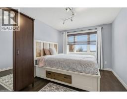 26 HELENA FEASBY Street - 27