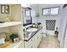 16 SULLIVAN Court - 17