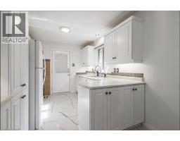 267 ERB Street E - 15