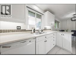 267 ERB Street E - 17