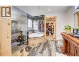 1372 CONC 8 TOWNSEND - 30