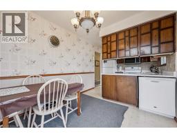 3 INADALE Court - 16