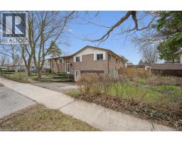 3 INADALE Court - 3
