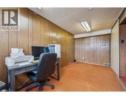 3 INADALE Court - 32