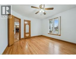 543 PHILIP Crescent - 12