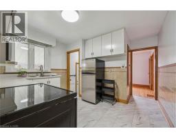 543 PHILIP Crescent - 23