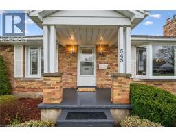 543 PHILIP Crescent - 3