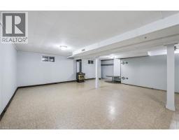 543 PHILIP Crescent - 34