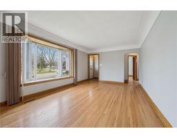 543 PHILIP Crescent - 8