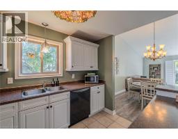 19 SOMERSET Drive UnitNo. 16 - 11