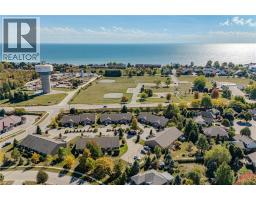 19 SOMERSET Drive UnitNo. 16 - 3