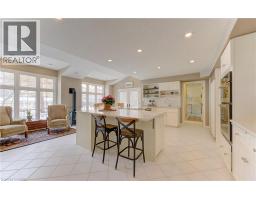514 COLONIAL Drive - 12