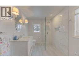 514 COLONIAL Drive - 39
