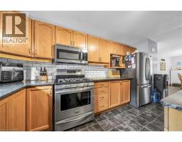 19 PRINCESS Street W - 12