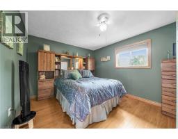 19 PRINCESS Street W - 19