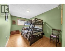 19 PRINCESS Street W - 20