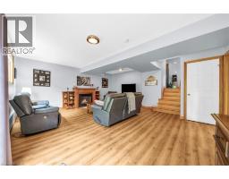 19 PRINCESS Street W - 27