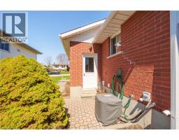 19 PRINCESS Street W - 40