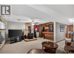 328 MACCRAE Drive - 32