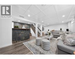 38 GLEN ABBEY Court - 35