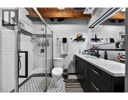 85 SPRUCE Street UnitNo. 212 - 33