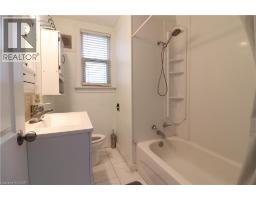 80 ROSEVIEW Avenue - 18