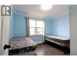 80 ROSEVIEW Avenue - 6