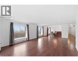 20 BERKLEY Road UnitNo. 702 - 20