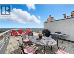 20 BERKLEY Road UnitNo. 702 - 42