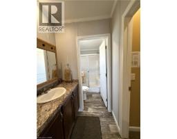 14 COPPER BEECH Drive - 24