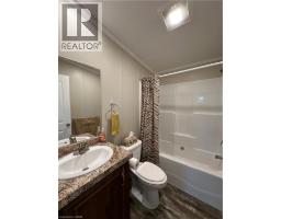 14 COPPER BEECH Drive - 31