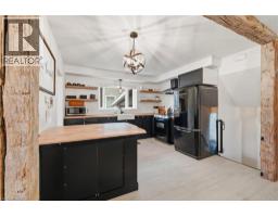 260 BINNING Street W - 11