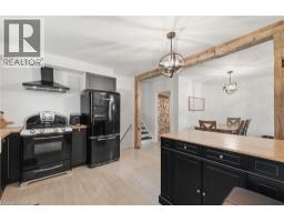 260 BINNING Street W - 17