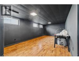 260 BINNING Street W - 33