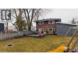 260 BINNING Street W - 39