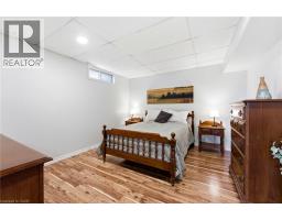 55 ANASTASIA Crescent - 13