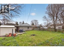 507 PHILIP Crescent - 40