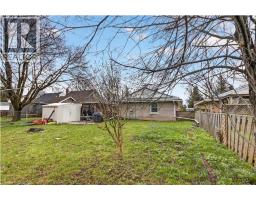 507 PHILIP Crescent - 44