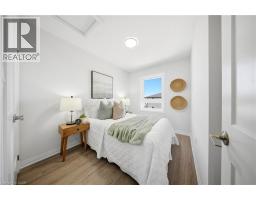 51 SPARROW Avenue UnitNo. 15 - 32