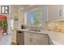 128 DALEWOOD Drive - 18