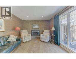 128 DALEWOOD Drive - 25