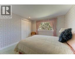 128 DALEWOOD Drive - 31