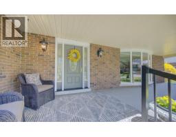 128 DALEWOOD Drive - 5