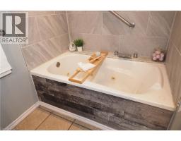 37 NIAGARA Street - 20