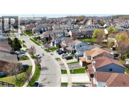 11 LEMONBALM Street - 28